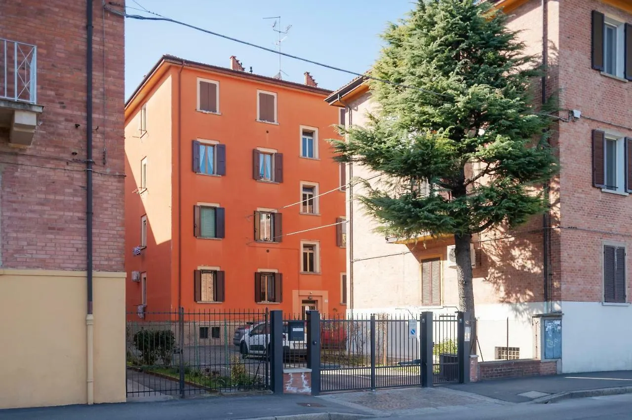 Housmart Pasubio 62 Apartment Bologna Italy